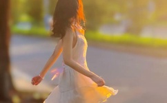 金宇彬晒与郑秀晶合影